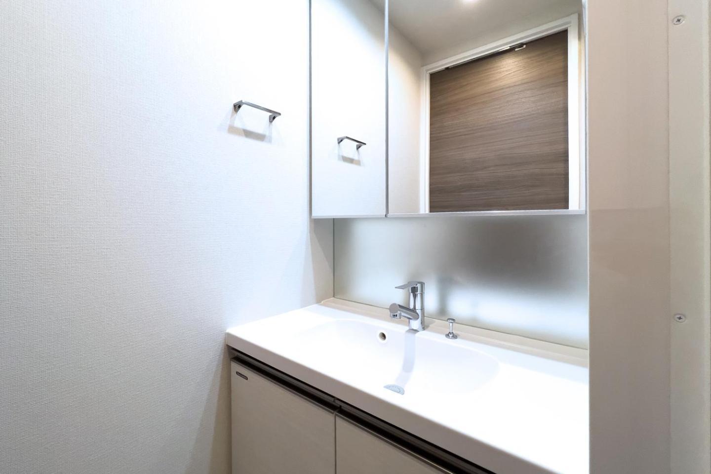 Apartemen Mat Waseda *