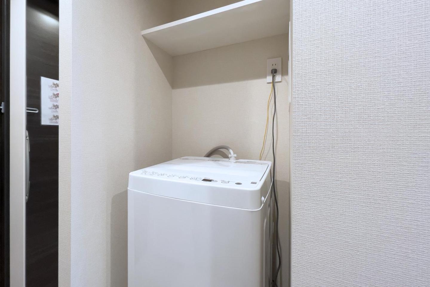 Mat Waseda Apartemen *